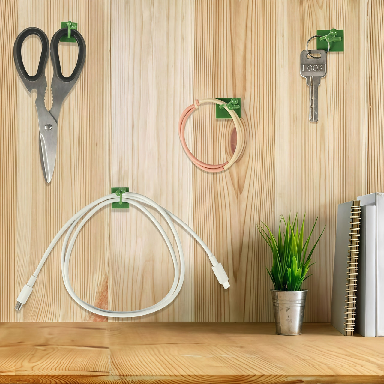 60 Pcs Plant Wall Climbing Clips - Green Plastic Support Hooks